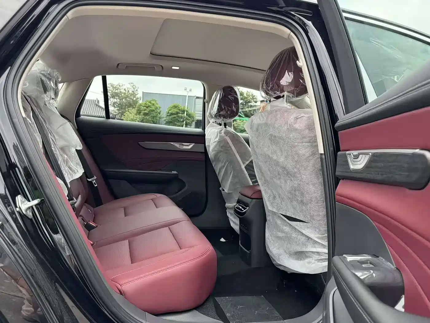 Hongqi H5 2026