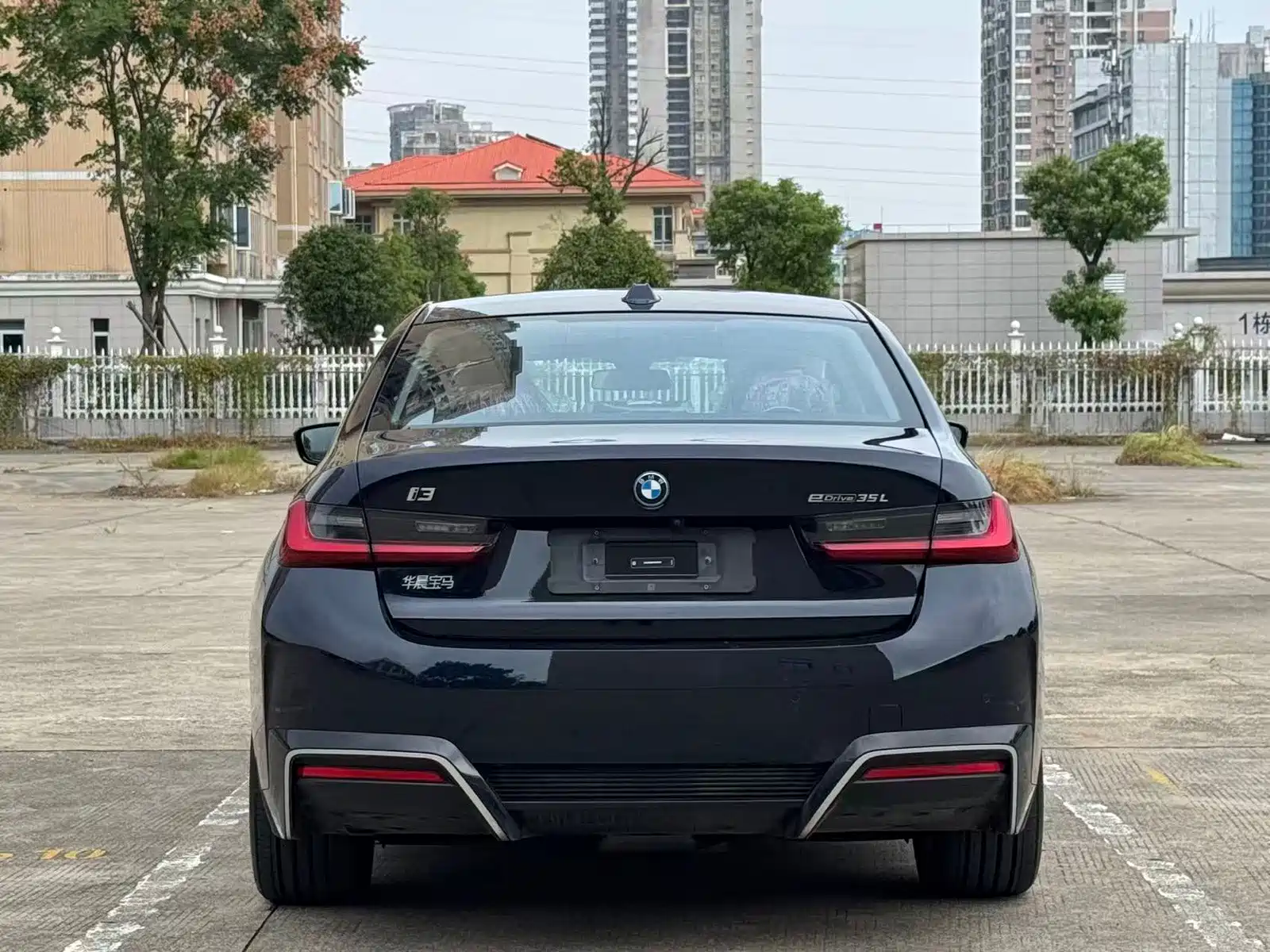 Фото 13 - BMW i3