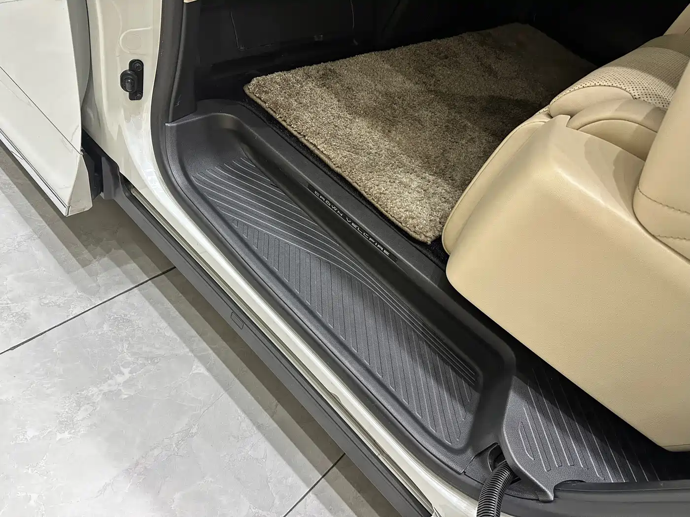 Toyota Vellfire 2025 2024 Crown Hybrid 2.5L Premium Edition