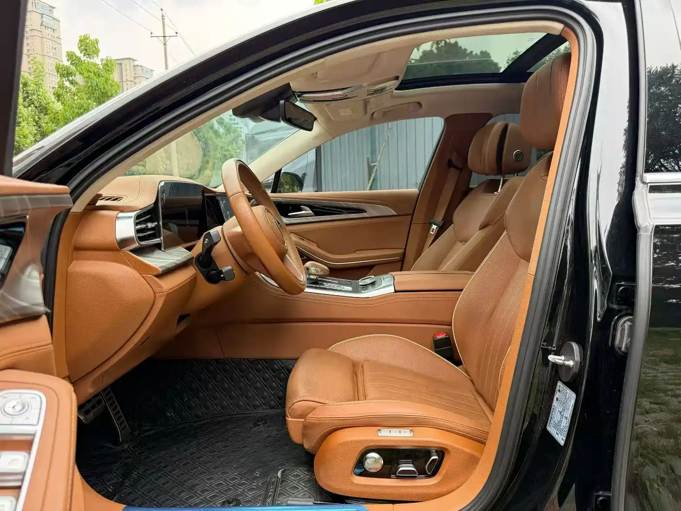 Hongqi H9 2022 2.0T Smart Connect Flag Enjoy Edition фото 4