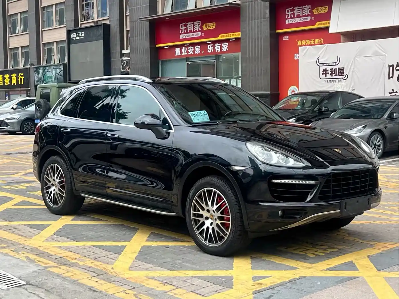 Porsche Cayenne 2011 Cayenne Turbo 4.8T фото 3