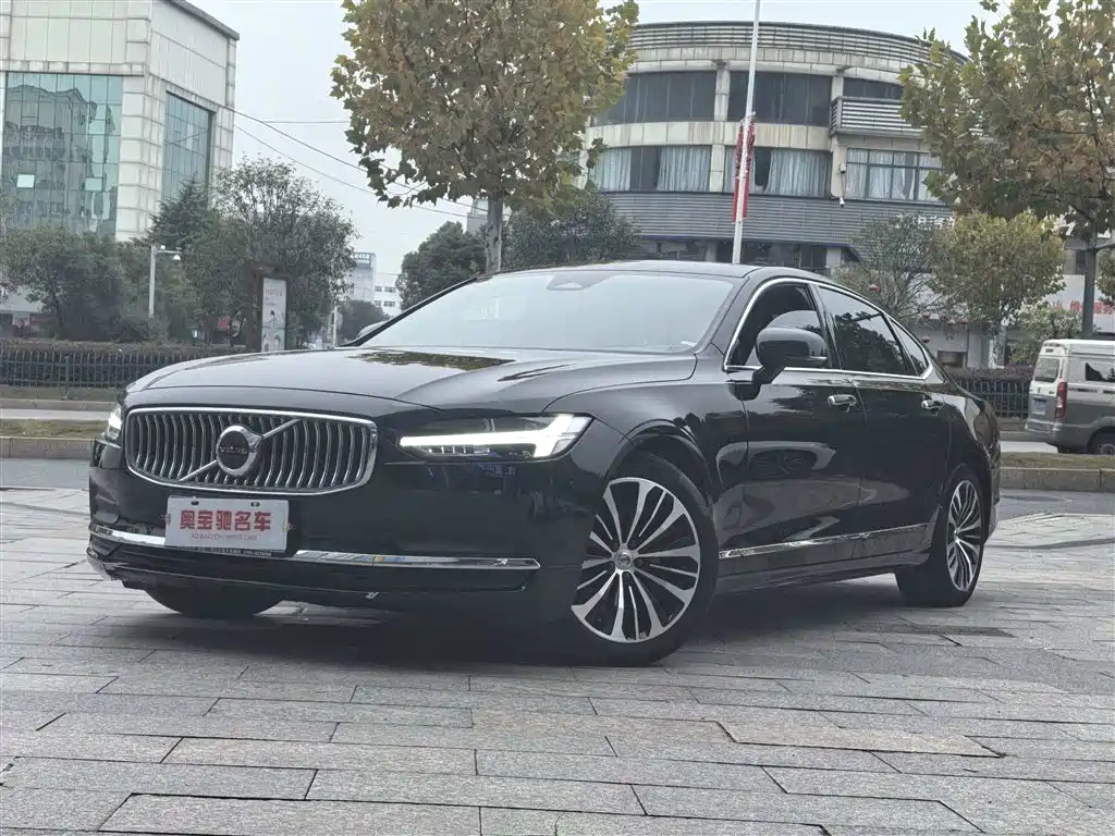 Volvo S90 2023 B5 Intelligent Comfort Luxury Edition