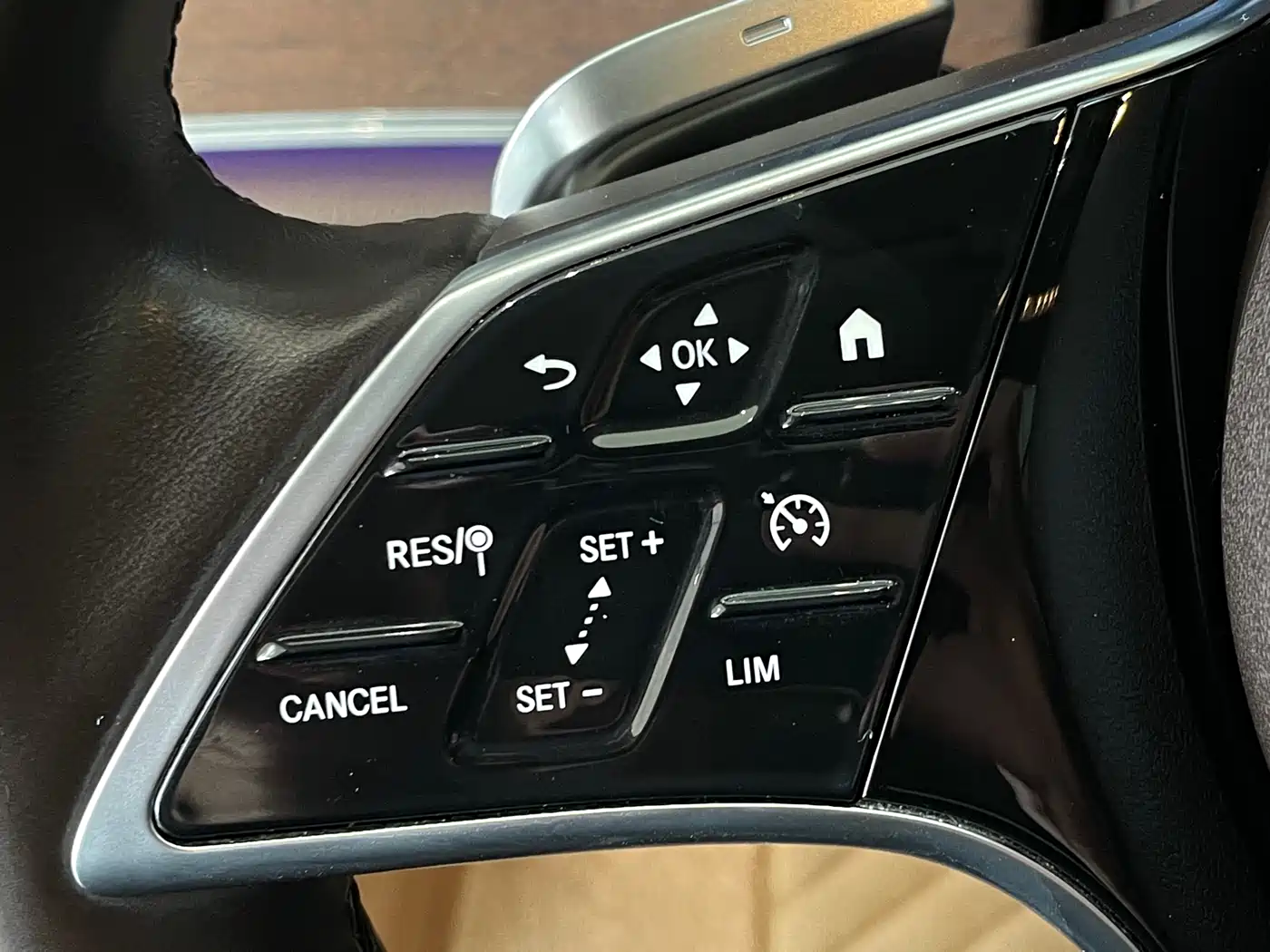 Mercedes-Benz E-Class 2021 E 300 L Luxury фото 26