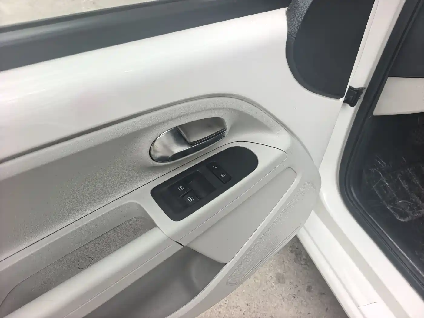 2016 Volkswagen up!