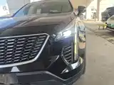 Фото 24 - Cadillac XT4