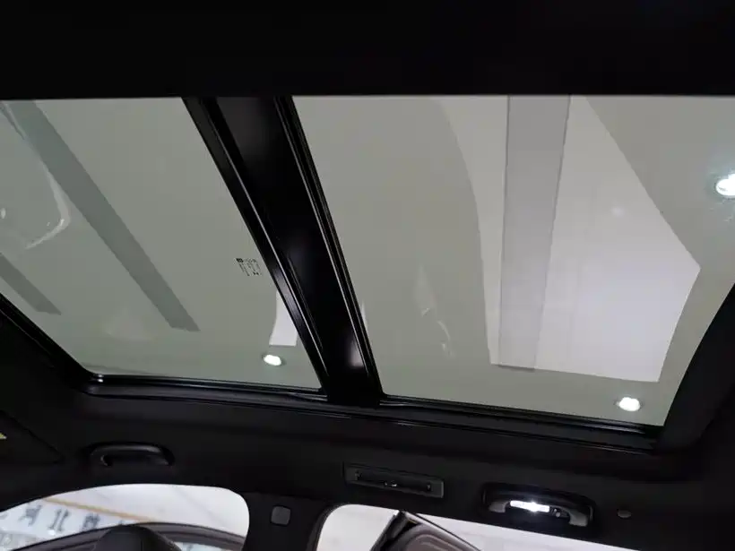 Cadillac XT6 2025 2.0T 6-Seater AWD Luxury Executive Classic фото 11