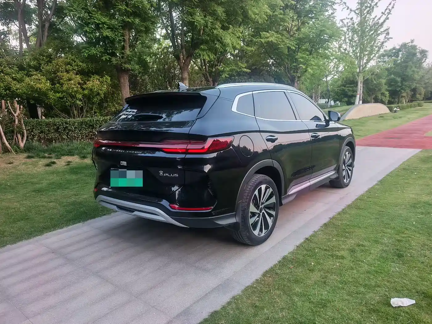 BYD Song PLUS PHEV 2024 Glory Edition DM-i 110km Flagship фото 9