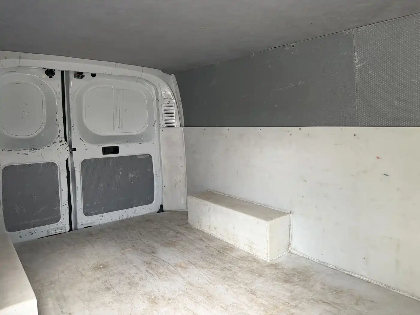 SAIC Maxus Maxus EV30 2022 Pure Electric Smart Logistics Expert Long Axle Guoxuan фото 15