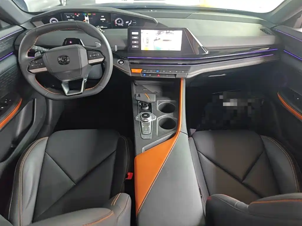 CHANGAN UNI-V