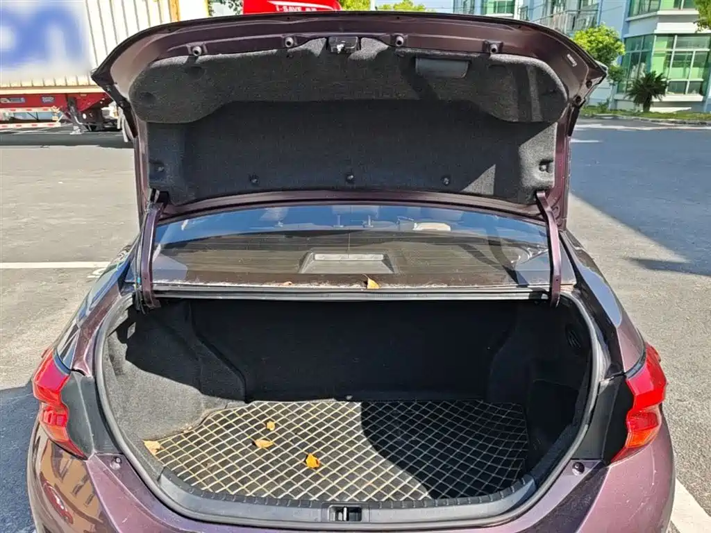 Toyota Levin Twin Engine E+ 2019 1.8PH GS E-CVT Elite Edition фото 15