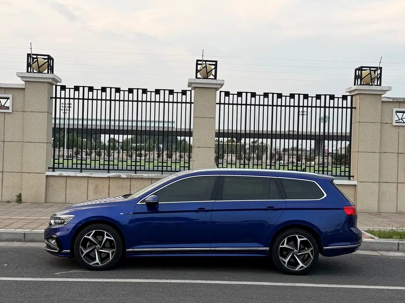 Volkswagen Weilan 2021 2.0T Touring фото 4