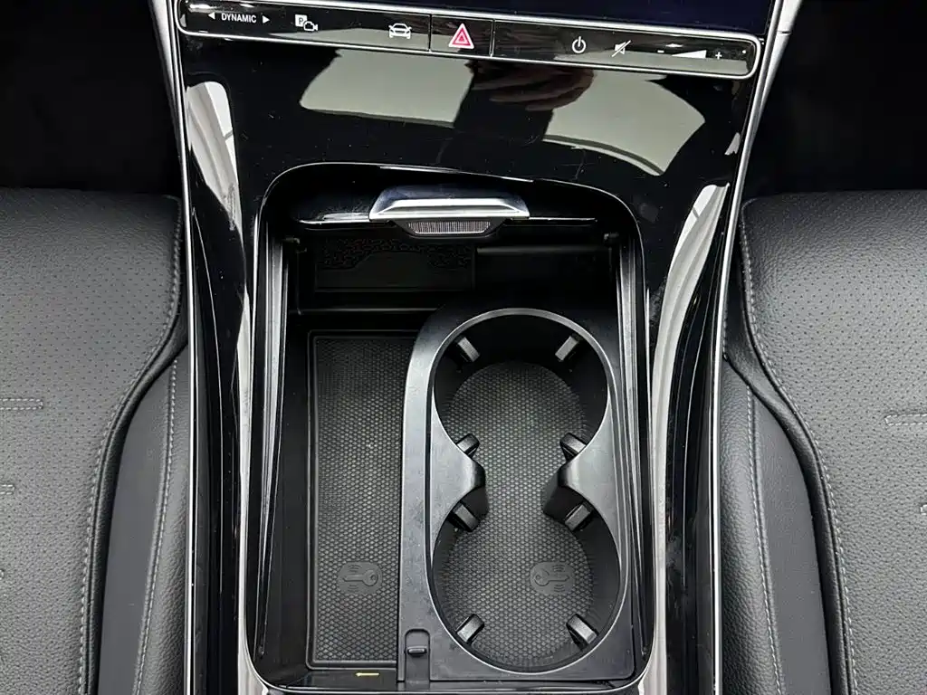 Mercedes-Benz C-Class 2024 C 260 L Sport фото 13