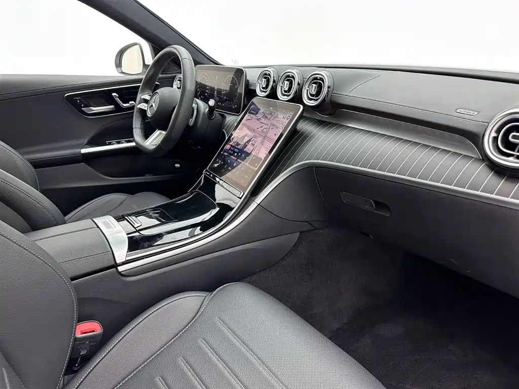 Mercedes-Benz C-Class 2024 C 260 L Sport фото 17