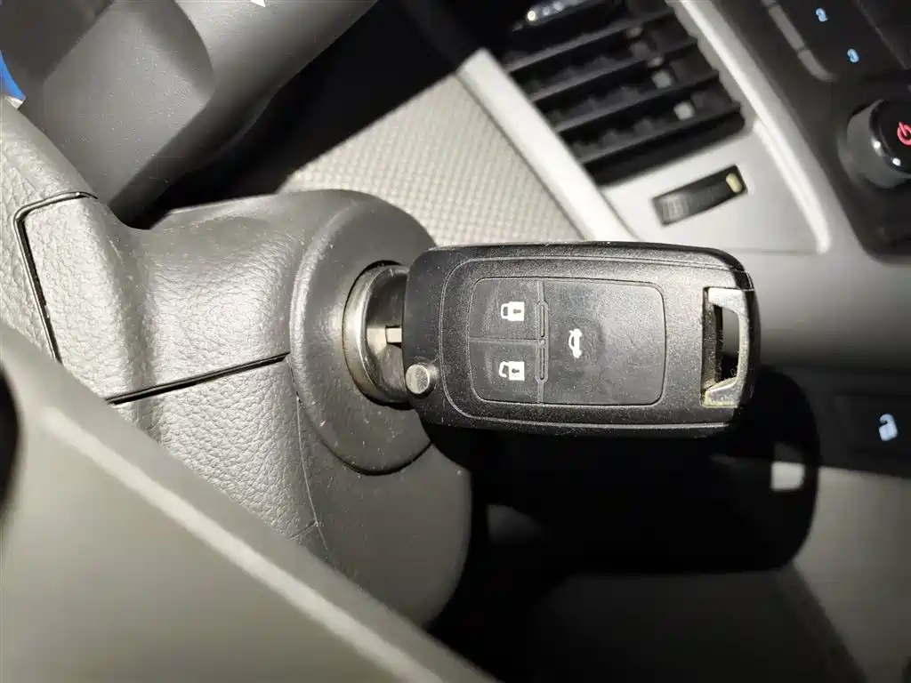 Chevrolet Cruze 2013 Model 1.8L SE AT фото 17