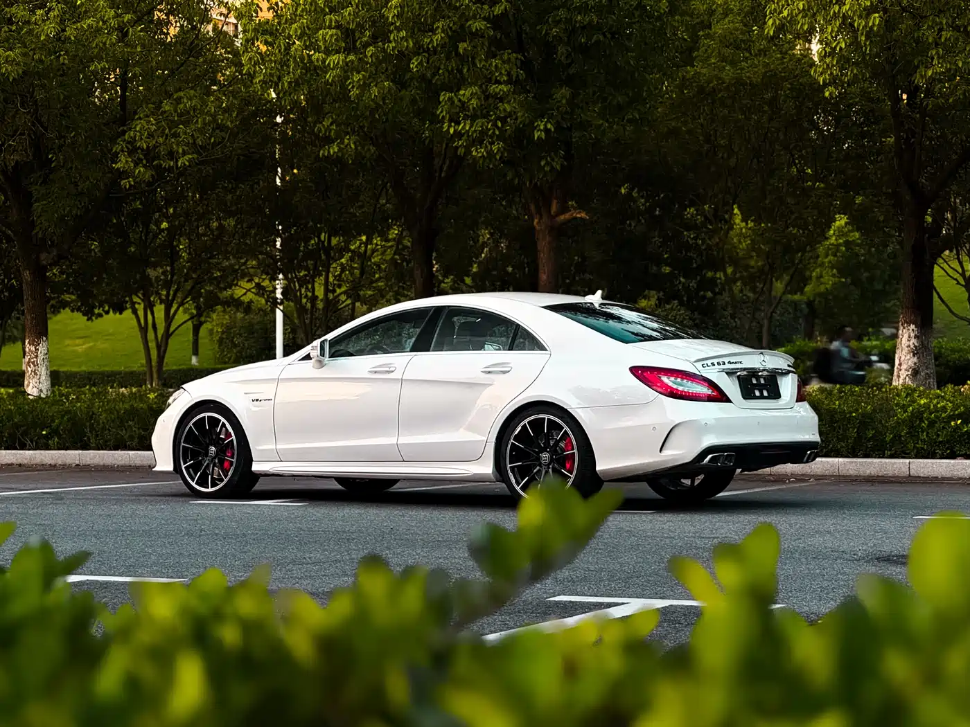 Mercedes-Benz CLS AMG 2015 AMG CLS 63 4MATIC фото 14