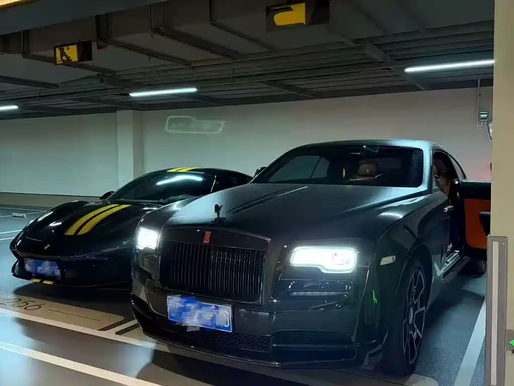 Фото 5 - Rolls-Royce Wraith