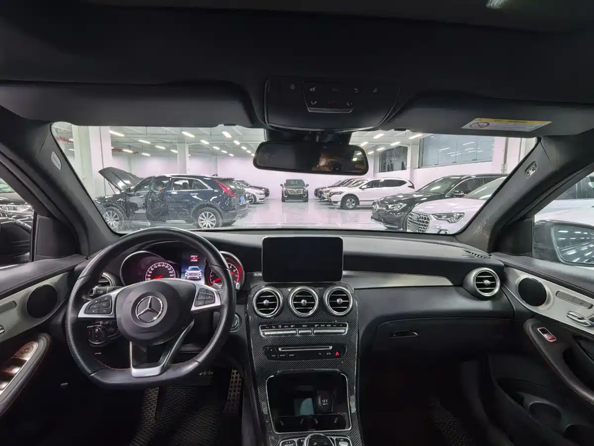 Mercedes-Benz GLC AMG 2017 AMG GLC 43 4MATIC фото 6