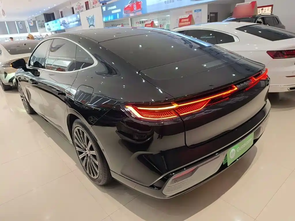 Photo 5 - Geely Galaxy Galaxy Xingyao 8