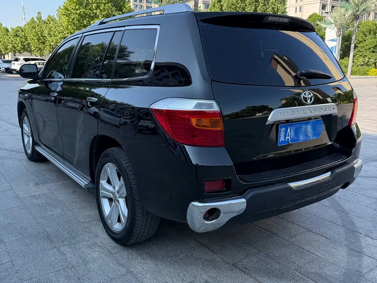 Toyota Highlander 2009 2.7L 2WD 7-Seater Premium фото 3