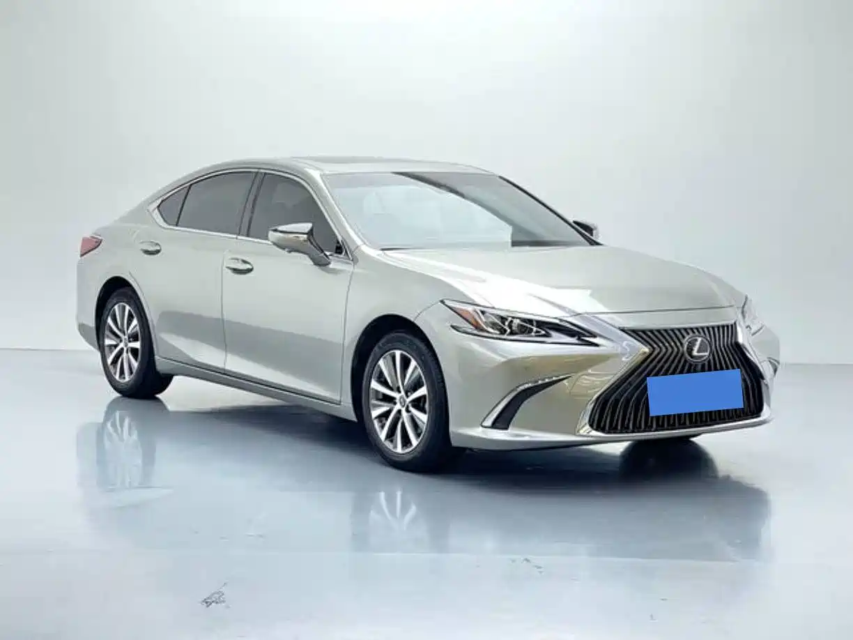 Lexus ES 2018 260 Excellence Edition China V фото 3