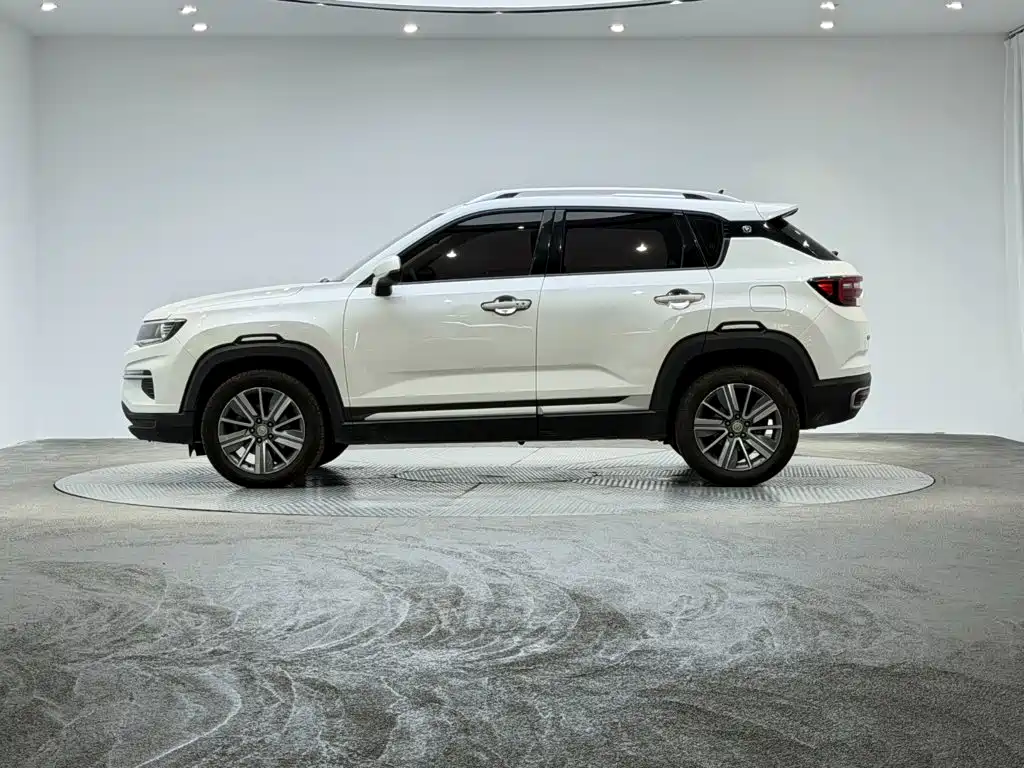 Changan CS35 PLUS 2019 2018 1.6L Automatic Smooth Connect China V