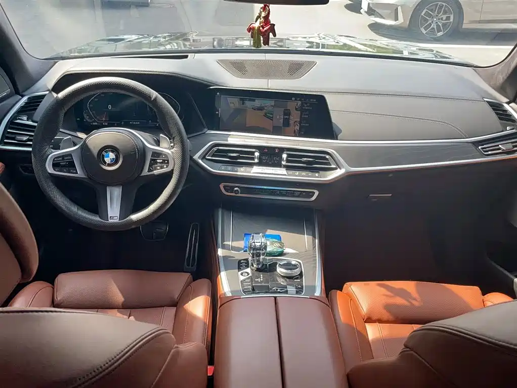 BMW X7 2022 xDrive40i Exclusive M Sport Package фото 13