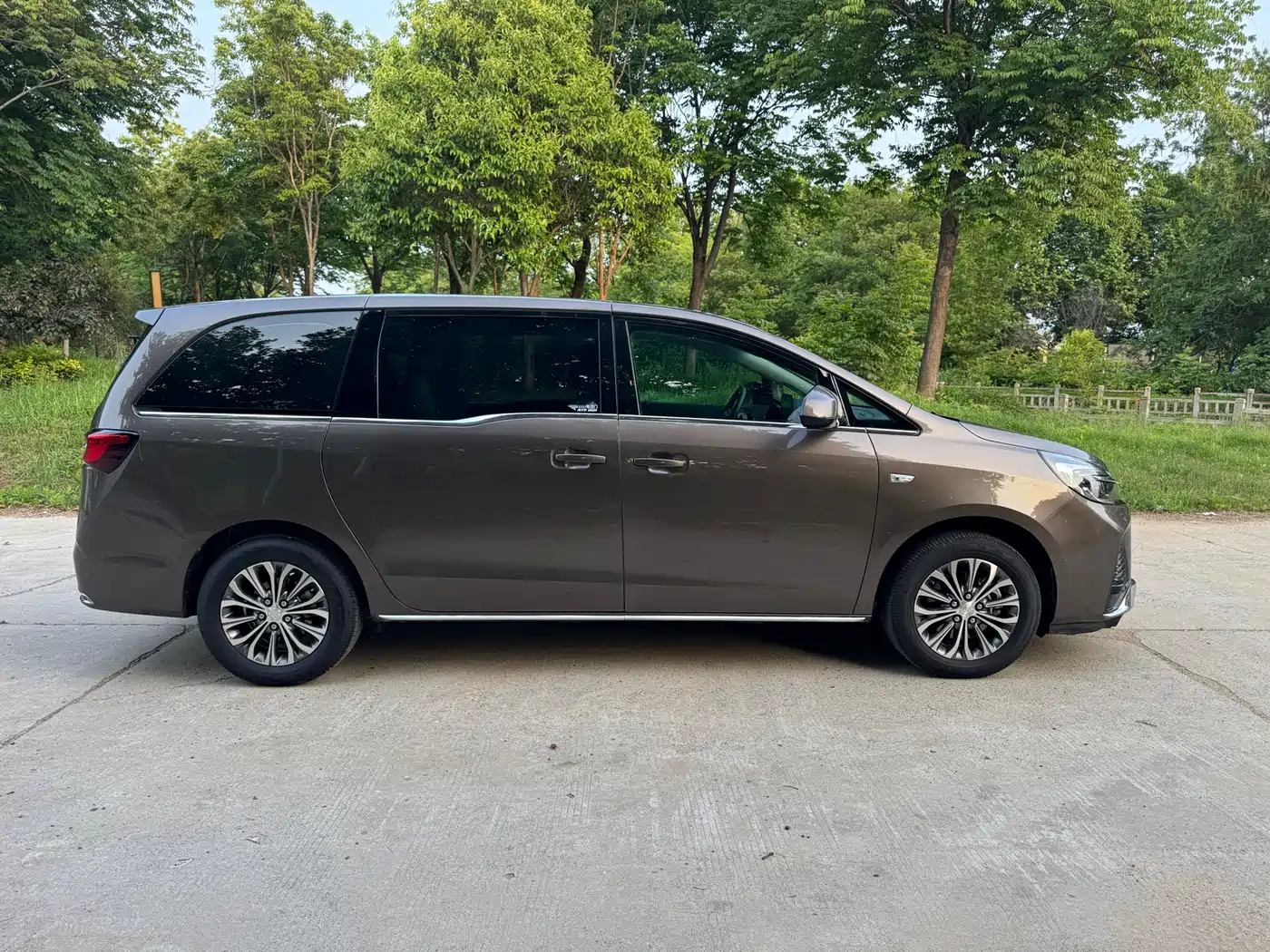 Buick GL8 2023 Model Land Business Class Comfort фото 10