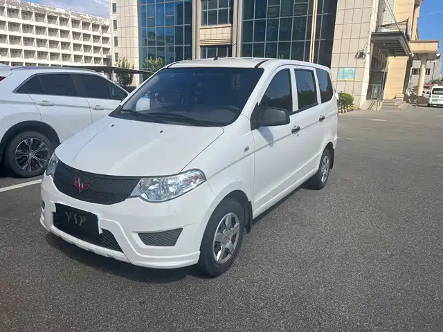 Wuling Hongguang 1.2L, S базовая, LSI, экокласс Китай VI