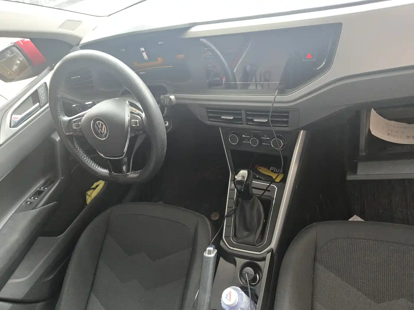 Volkswagen Polo 2023 Plus 1.5L Automatic Panorama Enjoyment Edition фото 8