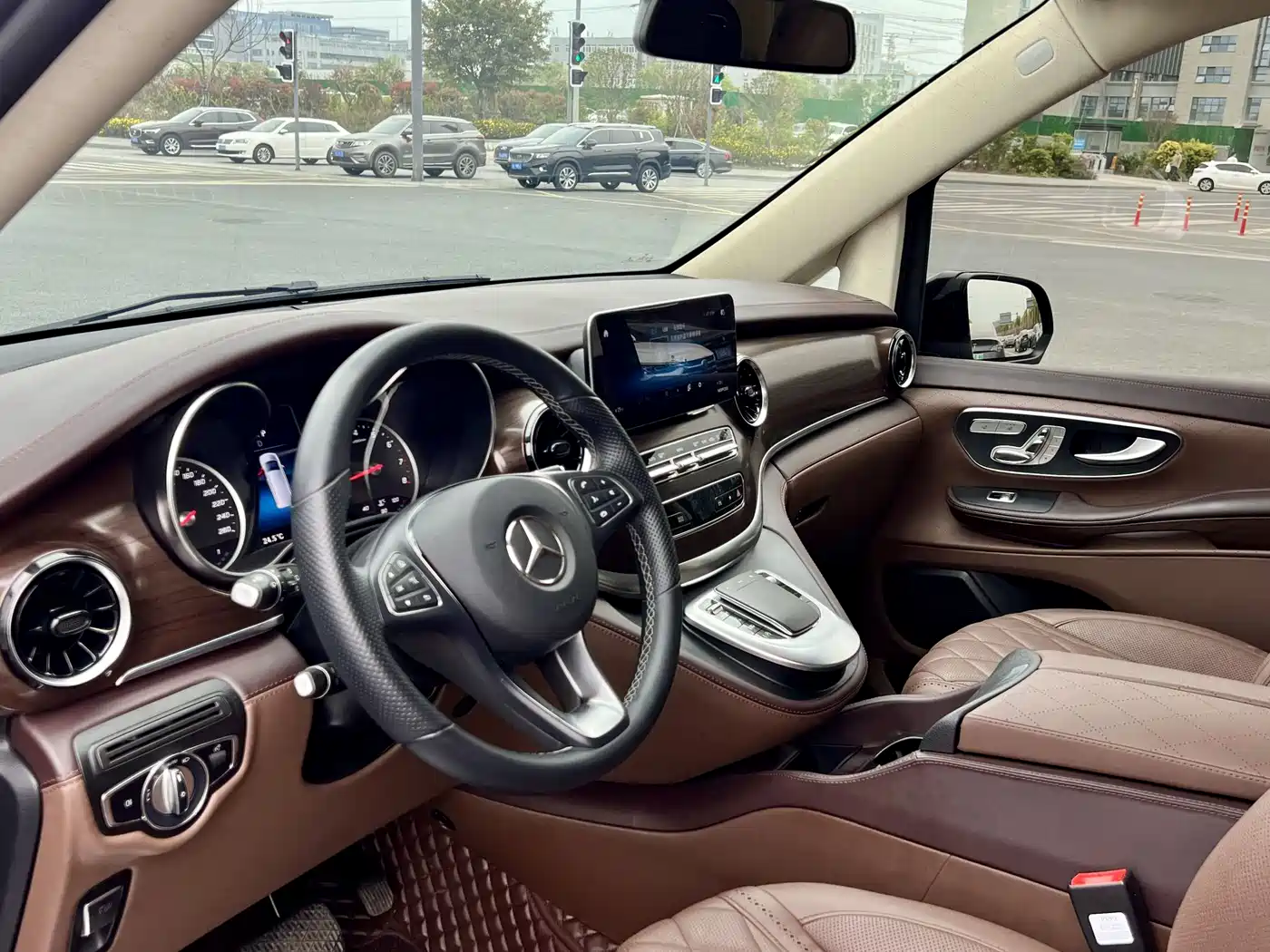 Mercedes-Benz V-Class 2021 V 260 Pilot Edition фото 9