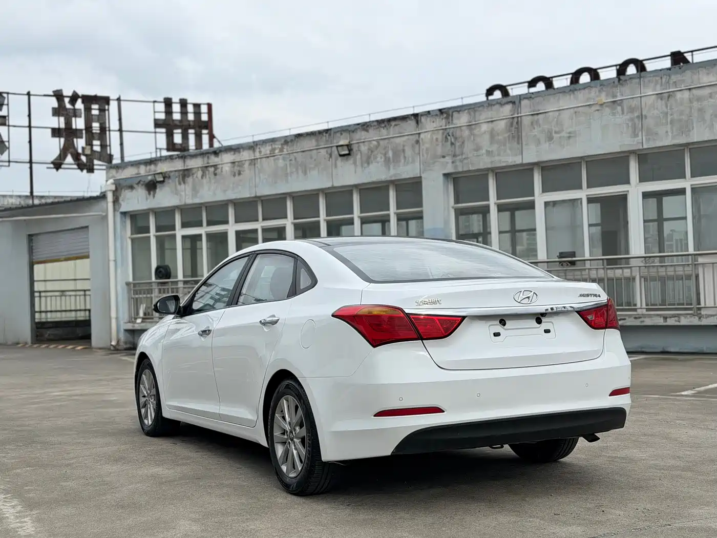 Hyundai Mistra 2014 1.8L Auto Smart GLS фото 9