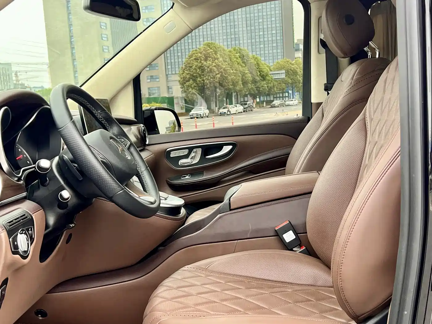 Mercedes-Benz V-Class 2021 V 260 Pilot Edition фото 10