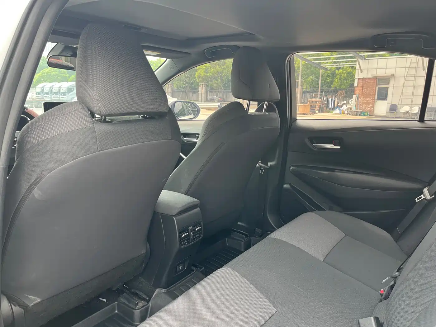 Toyota Levin 2021 Dual Engine 1.8H E-CVT Luxury Edition фото 7