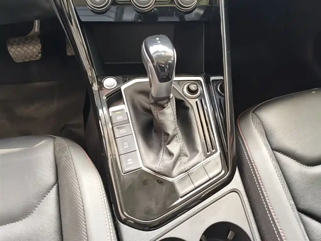 Volkswagen Tayron 2019 Expedition 280TSI 2WD Luxury (China VI) фото 14
