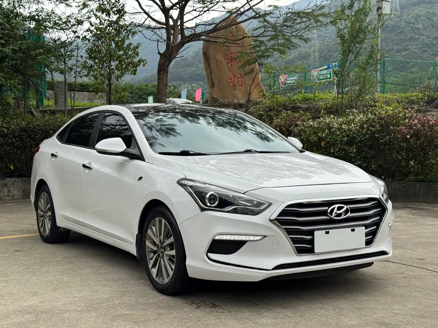 Hyundai Mistra 2019 1.8L Automatic Smart GLS Commemorative Edition China V фото 3