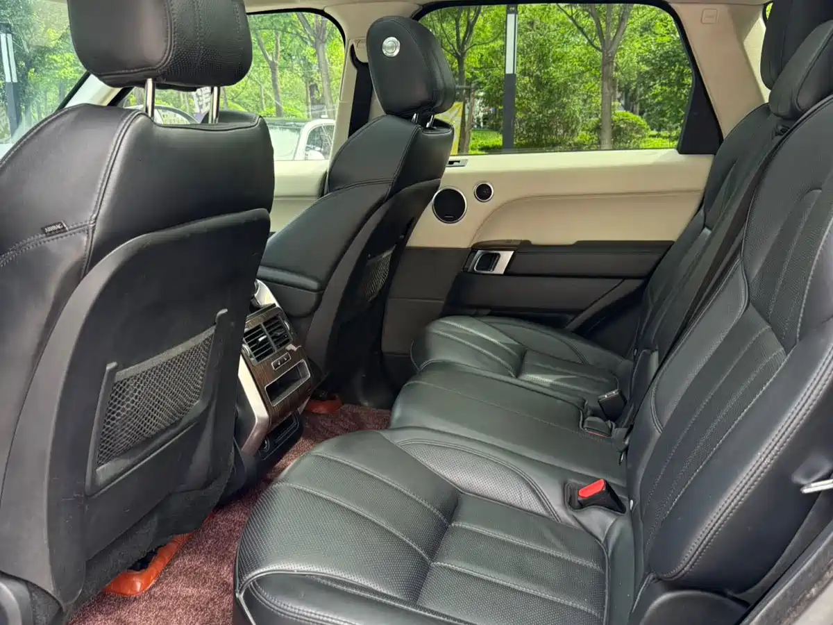 Land Rover Range Rover Sport 2014 3.0 SC V6 HSE фото 8