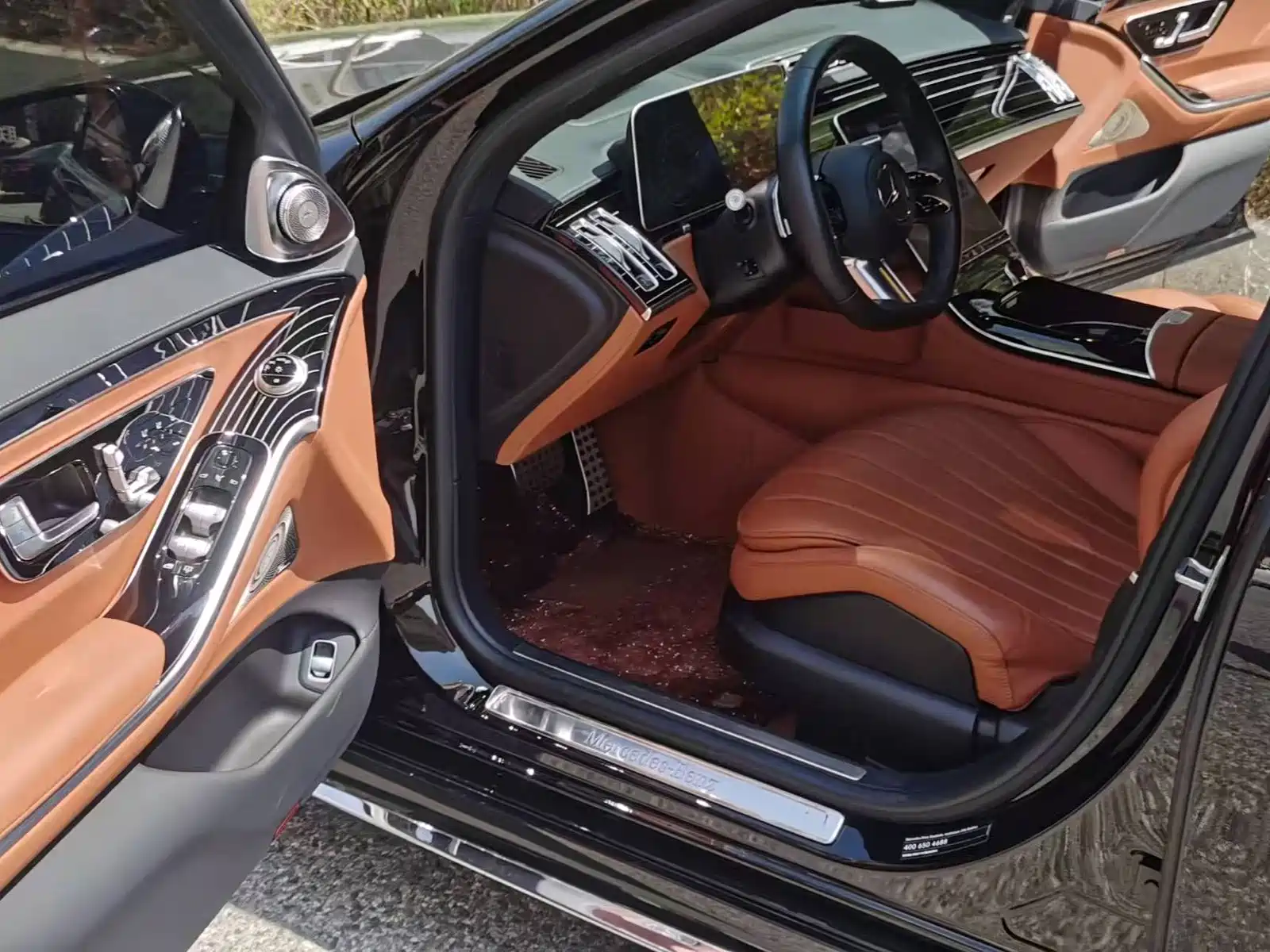 Photo 3 - Mercedes-Benz S-Class