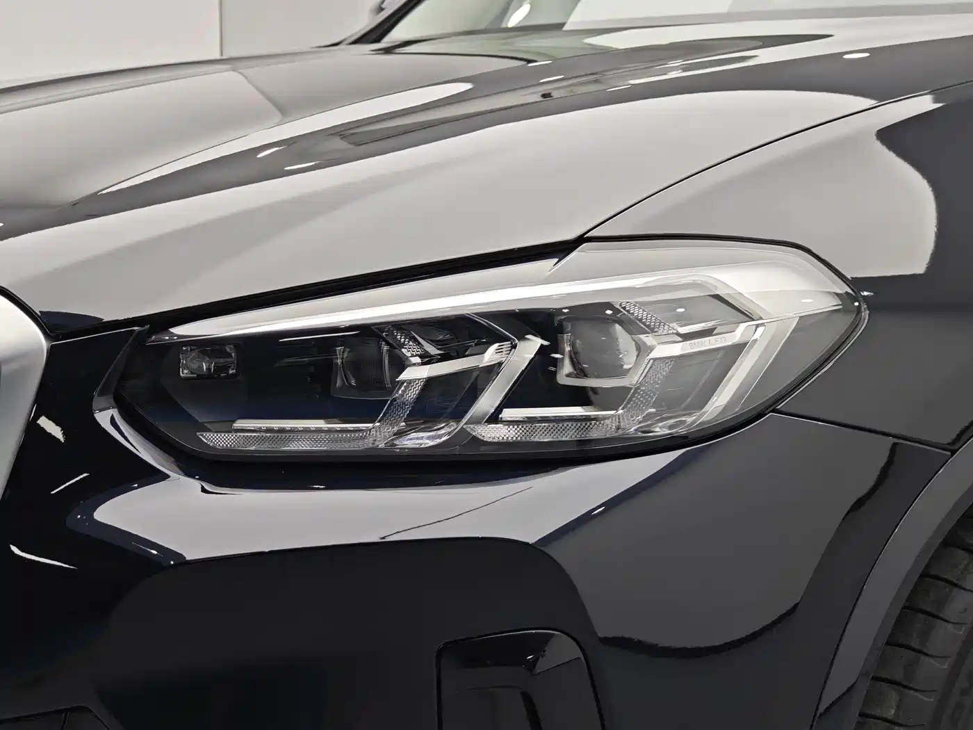 BMW iX3 2023 Leading Type фото 15