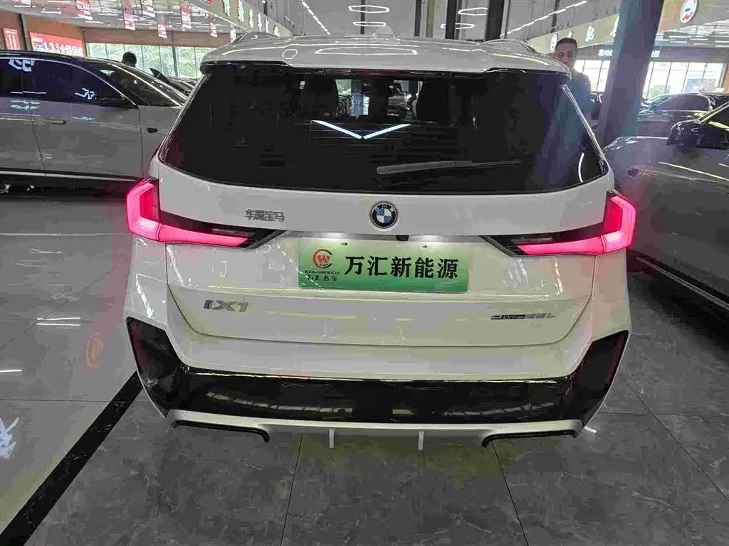 BMW iX1 2024 2023 eDrive25L M Sport Package