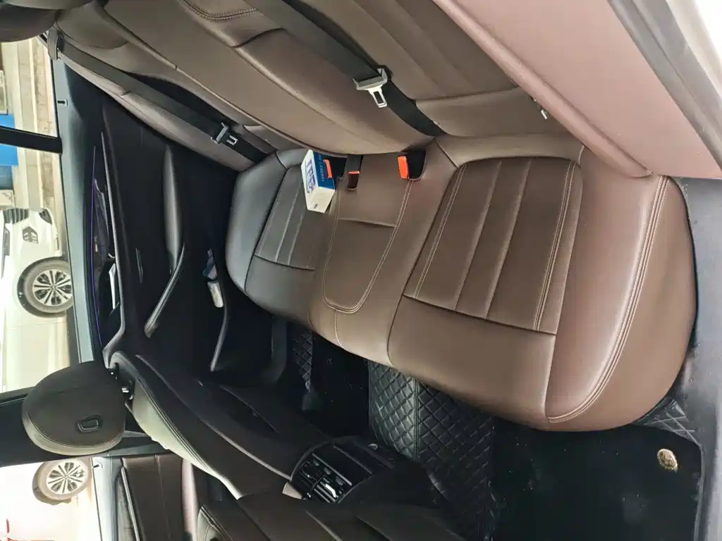 Фото 10 - BMW 5 Series