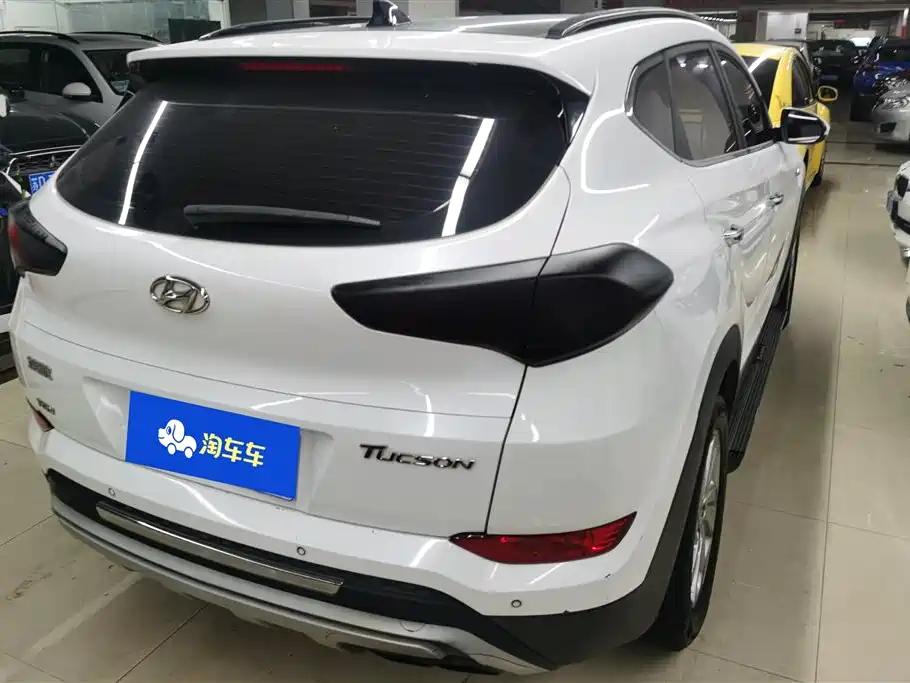 Hyundai Tucson 2015 1.6T Dual Clutch 2WD Smart фото 3