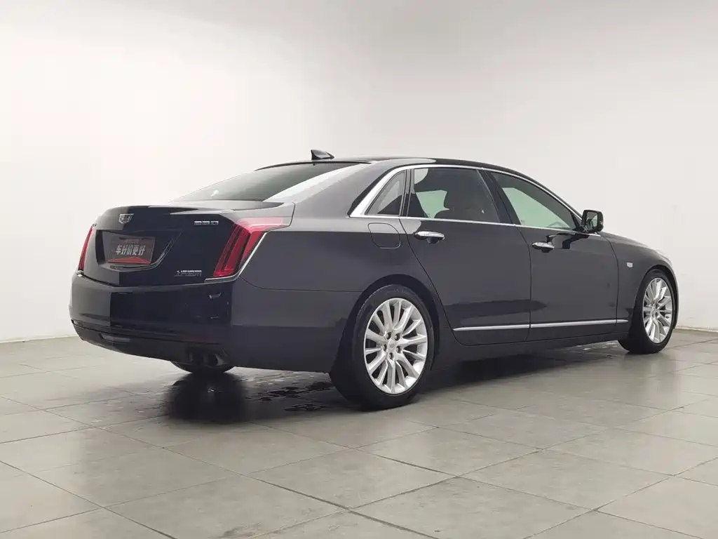 Фото 2 - Cadillac CT6