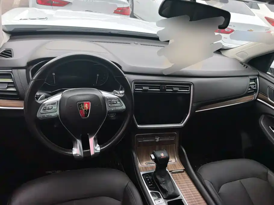 Roewe RX8 2018 2018 30T Smart Internet AWD Flagship Edition