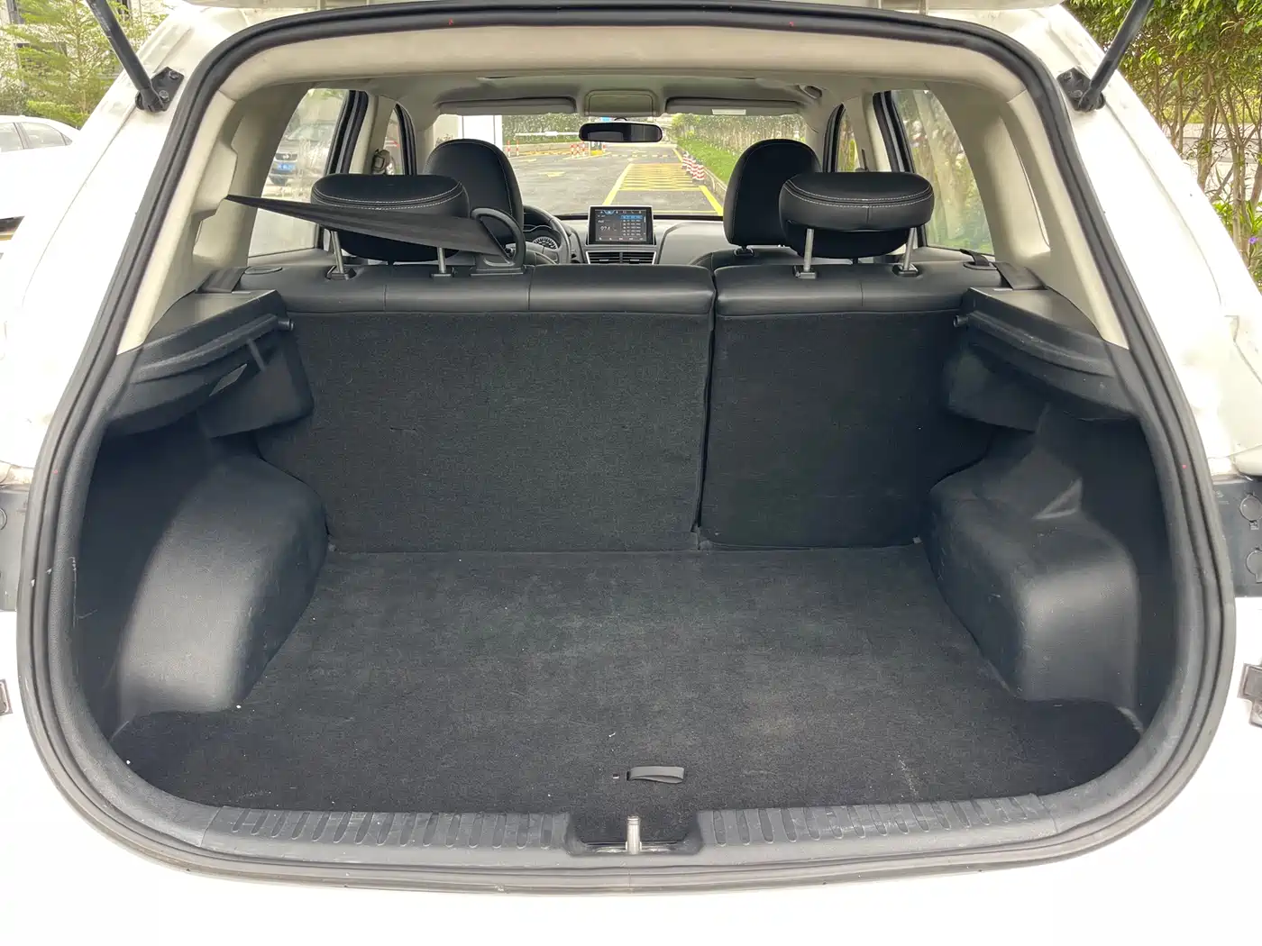 Besturn X40 2018 2017 1.6L Automatic Luxury