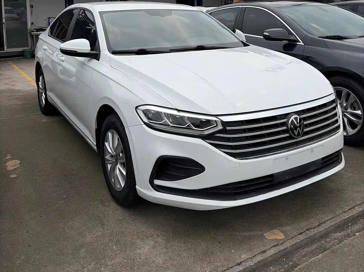Volkswagen Lavida 2023 1.5L Auto Delight Edition фото 3