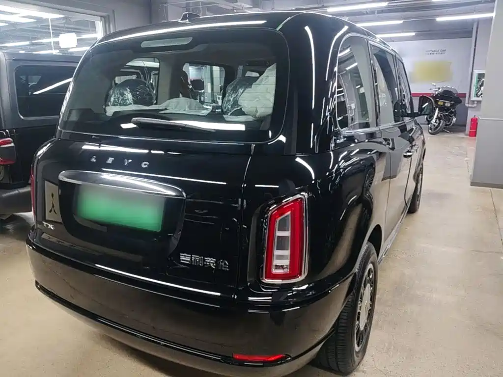 LEVC TX 2024 2023 TX5 Extended Range Travel Edition