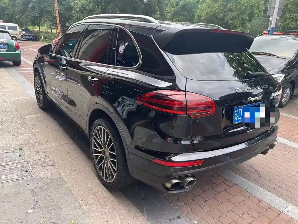 Porsche Cayenne New Energy 2015 2015 Cayenne S E-Hybrid 3.0T