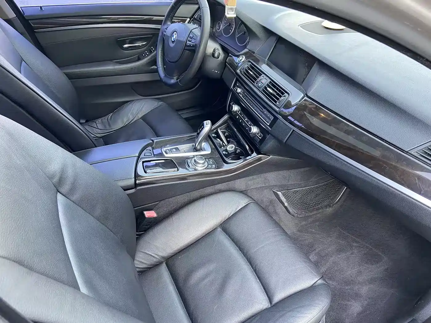 BMW 5 Series 2012 523Li Luxury фото 13