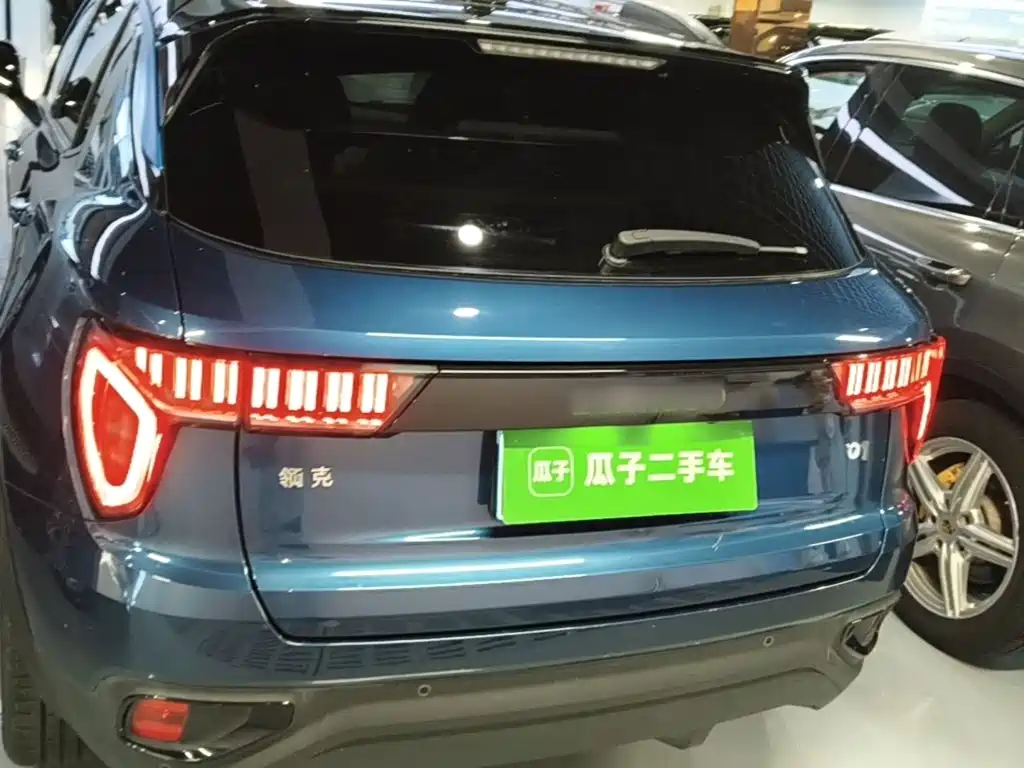 Photo 6 - Lynk & Co 01