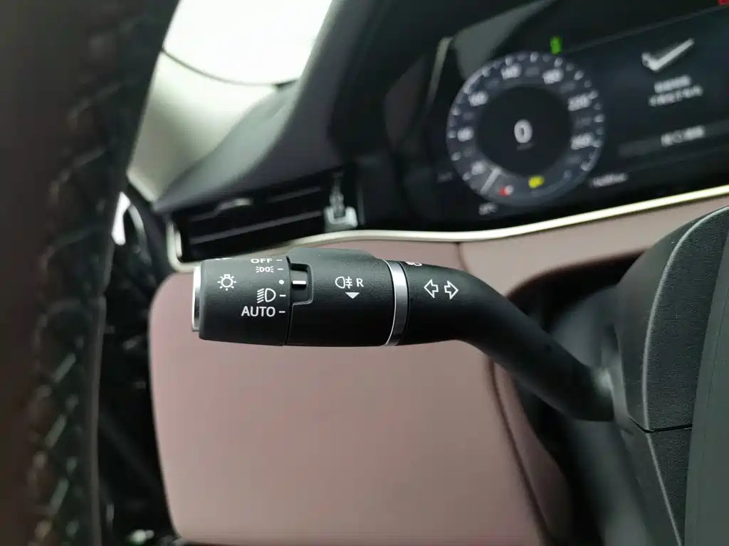 Land Rover Range Rover Evoque 2024 2024 Range Rover Evoque L 249PS Light Master Edition